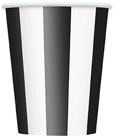 Papierbecher für deine Fussball Party in schwarz weiss gestreiftem Design. Becher ist im Fussball Party Pack enthalten